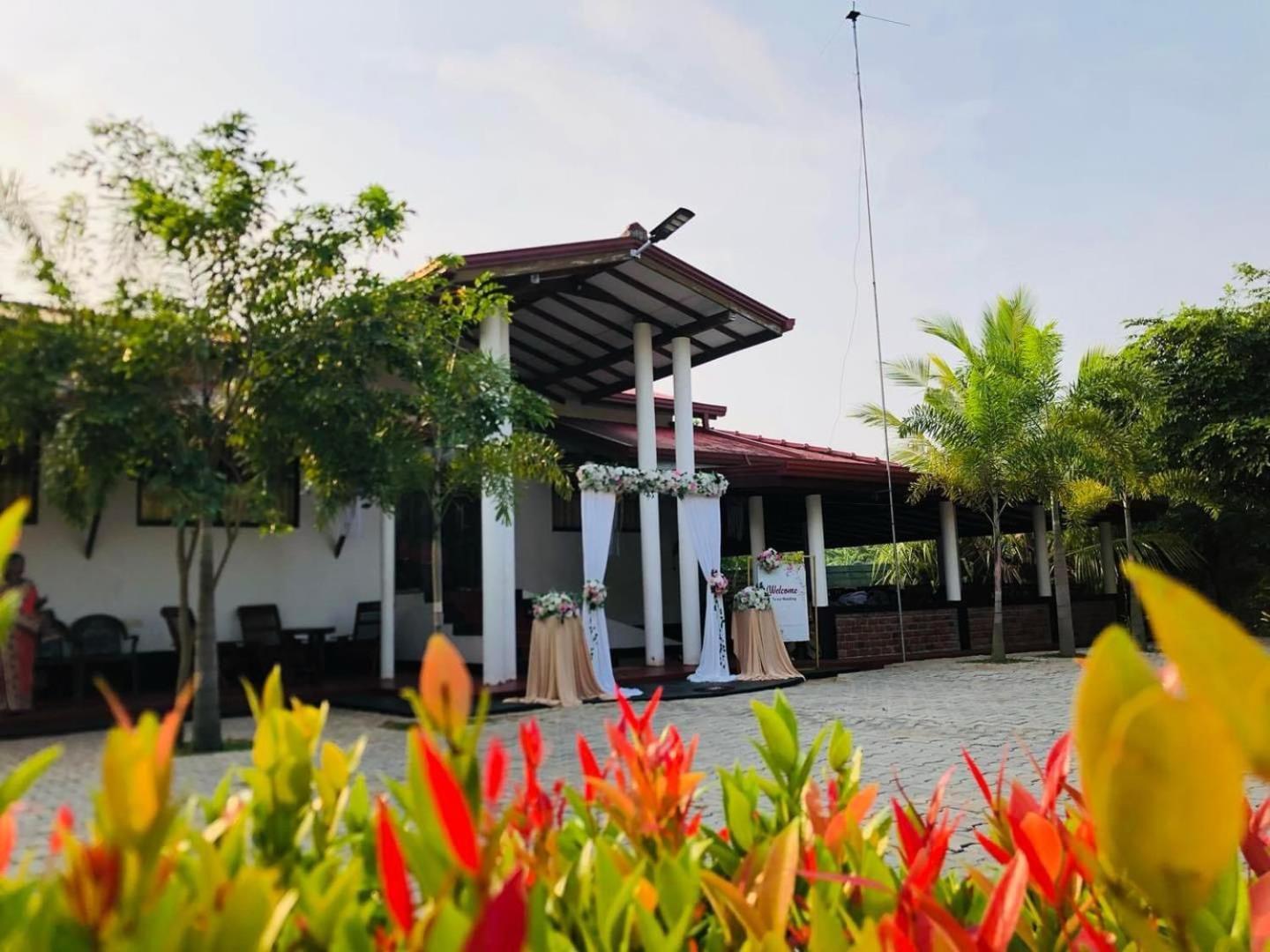 Hotel Tree Garden Wilpaththu Nochchiyagma Anuradhapura Nochchiyagama ภายนอก รูปภาพ