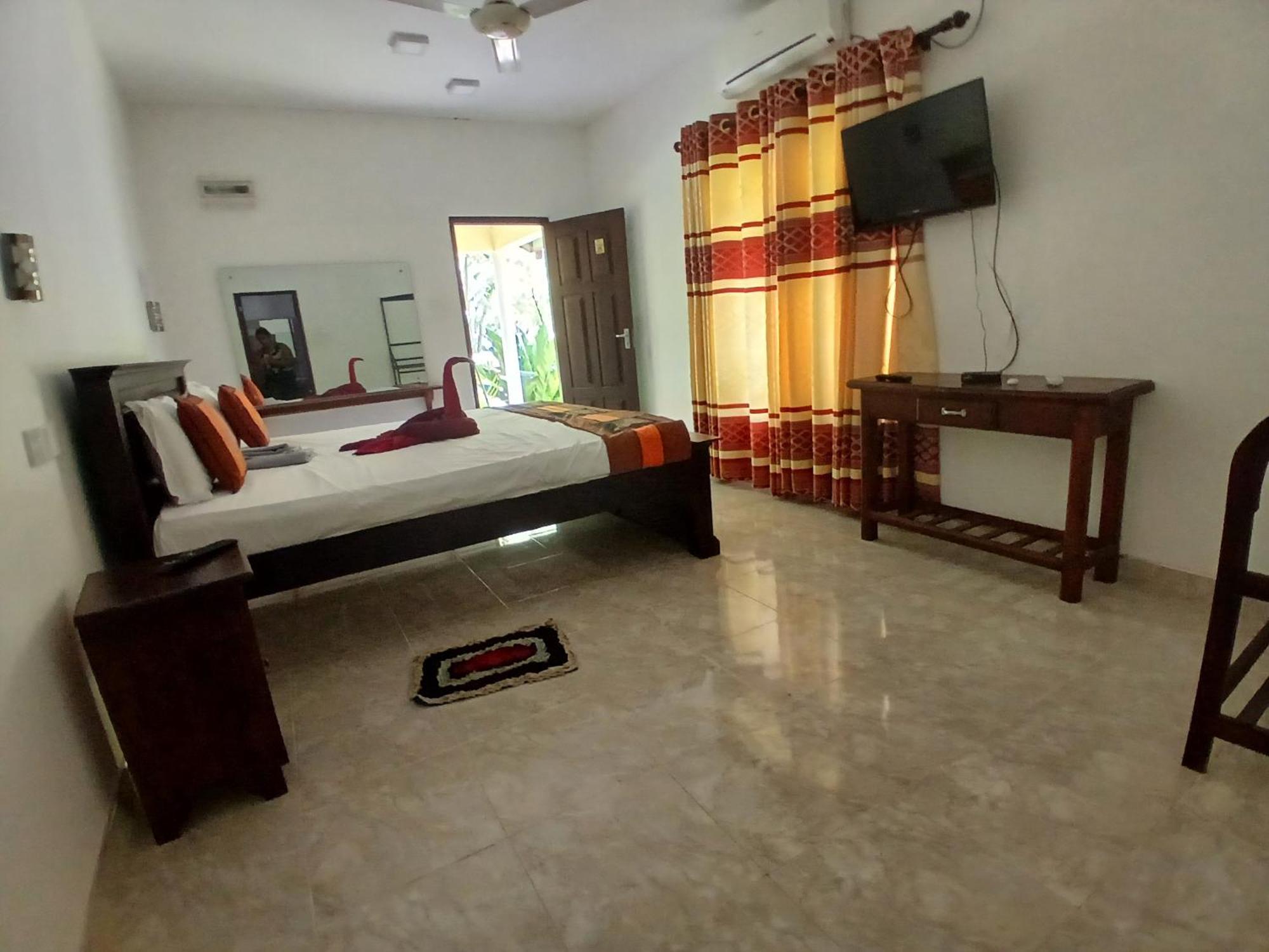 Hotel Tree Garden Wilpaththu Nochchiyagma Anuradhapura Nochchiyagama ภายนอก รูปภาพ
