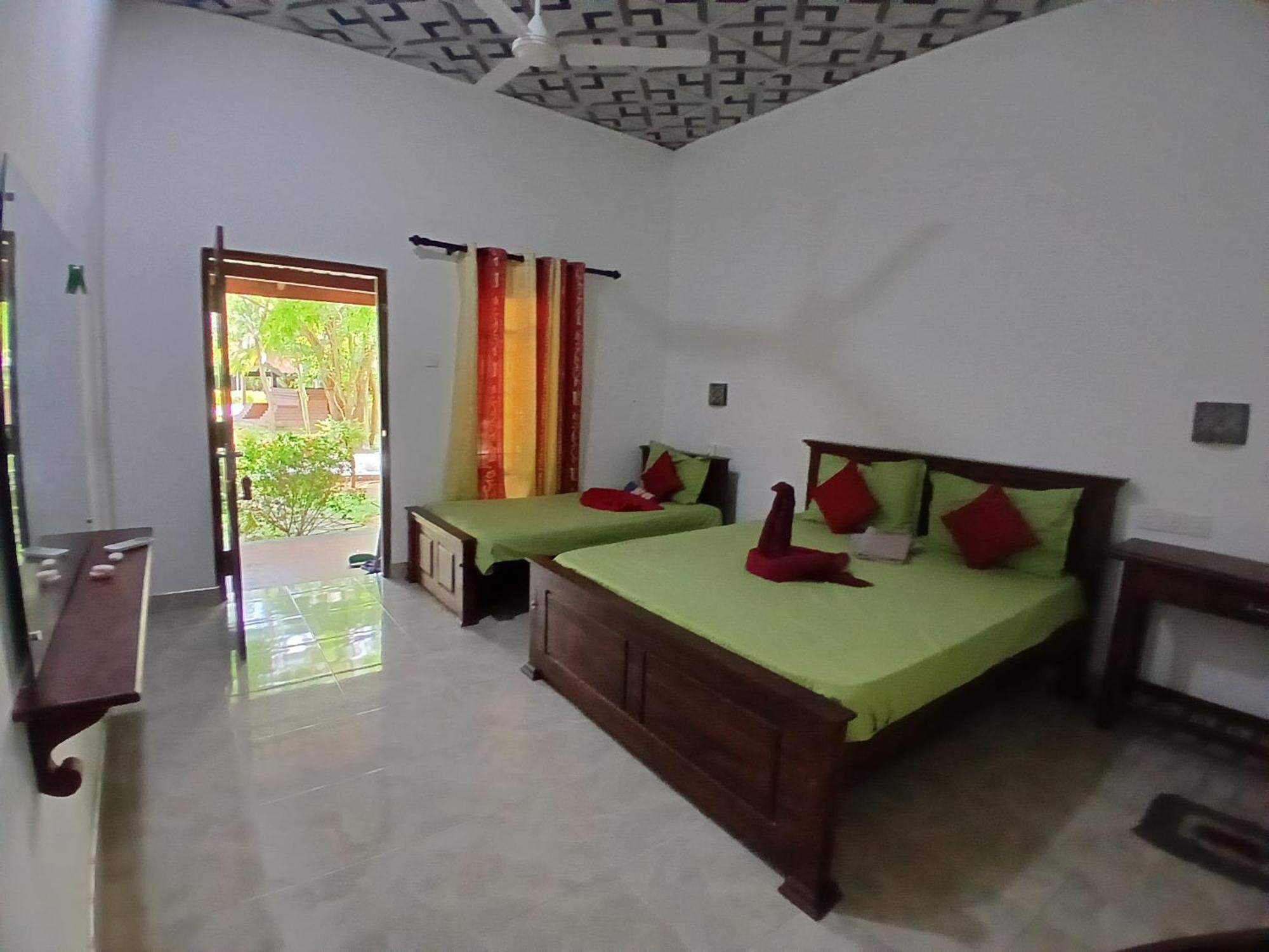 Hotel Tree Garden Wilpaththu Nochchiyagma Anuradhapura Nochchiyagama ภายนอก รูปภาพ